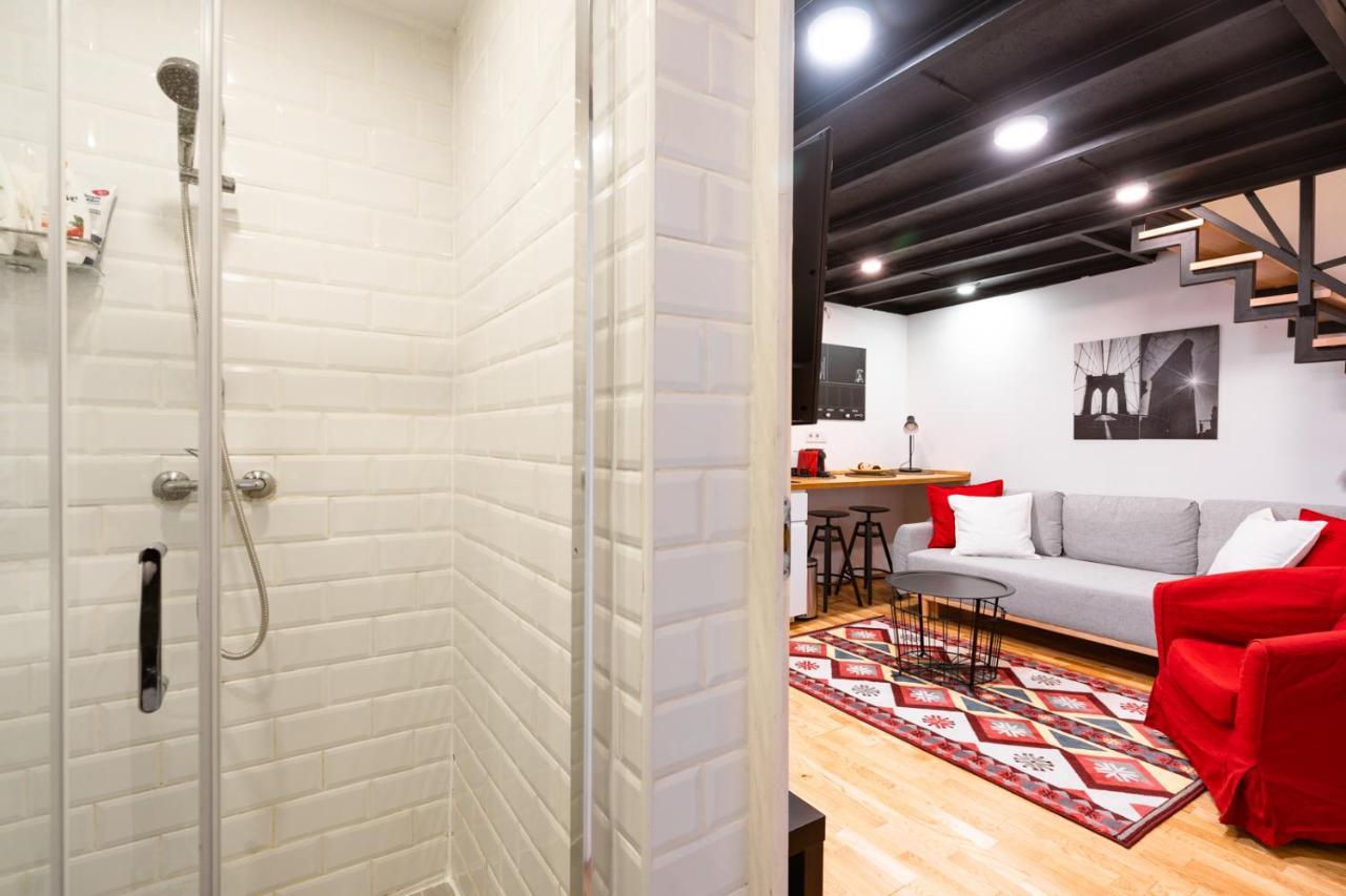 Modern Stylish Apartment @ Superb Central Location Budapest Esterno foto